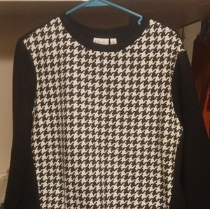 Kim Roger's Petite 3/4 sleeve top